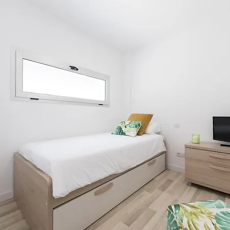 Beyond Amadores By Vector